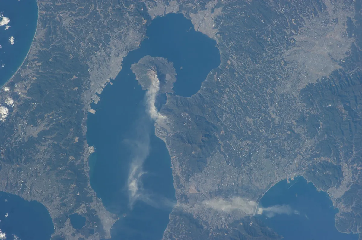 Photographing Sakurajima Snow Caps From Kagoshima