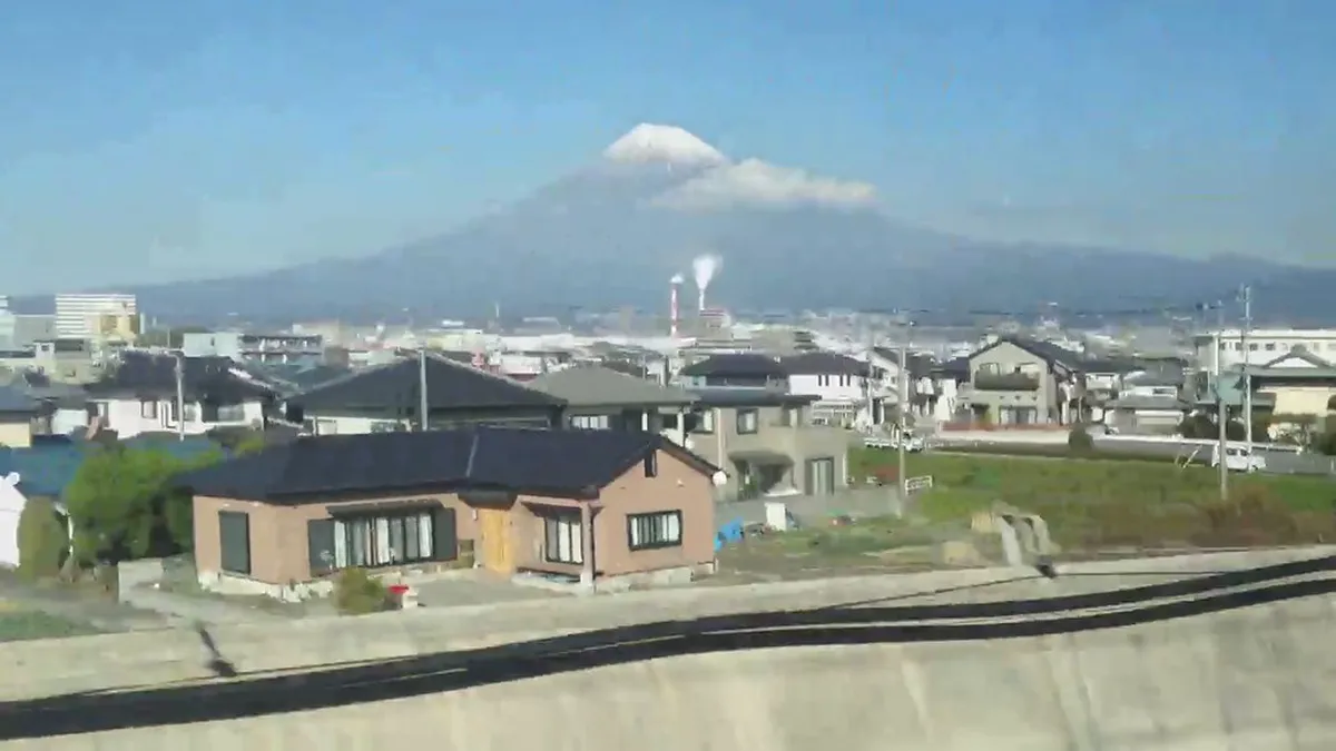 Clear Winter Days for Fuji Viewing in Kamakura