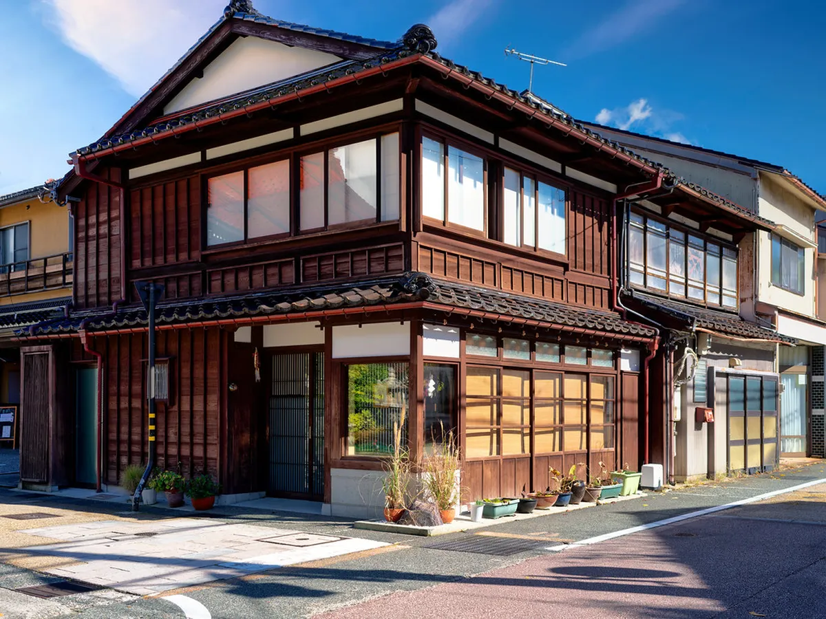 Where are hidden gems in Kanazawa winter?