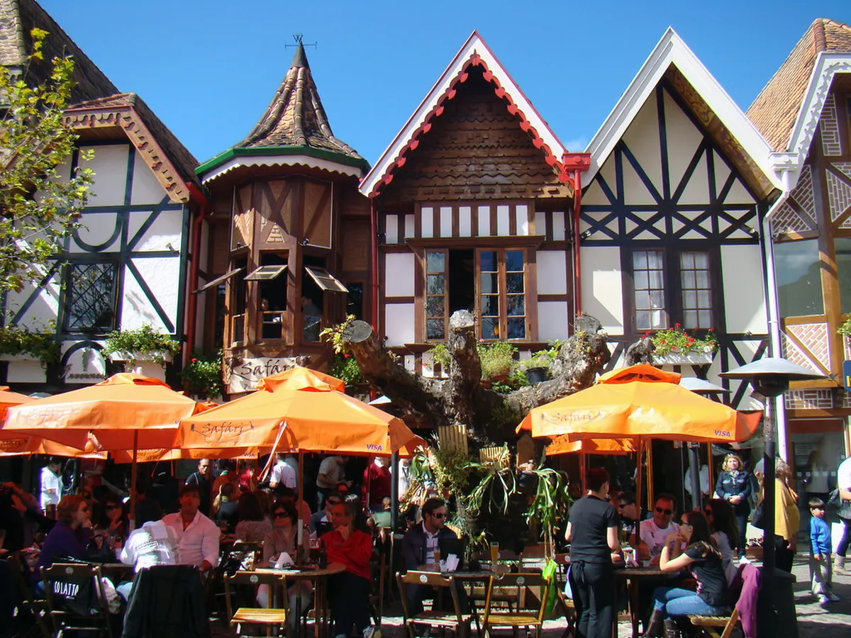 Best Winter Fondue Restaurants Geneva: 2026 Guide