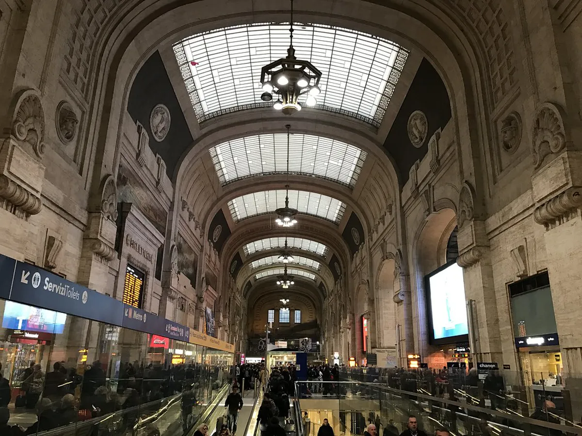 Lugano to Milan Day Trip Winter Logistics