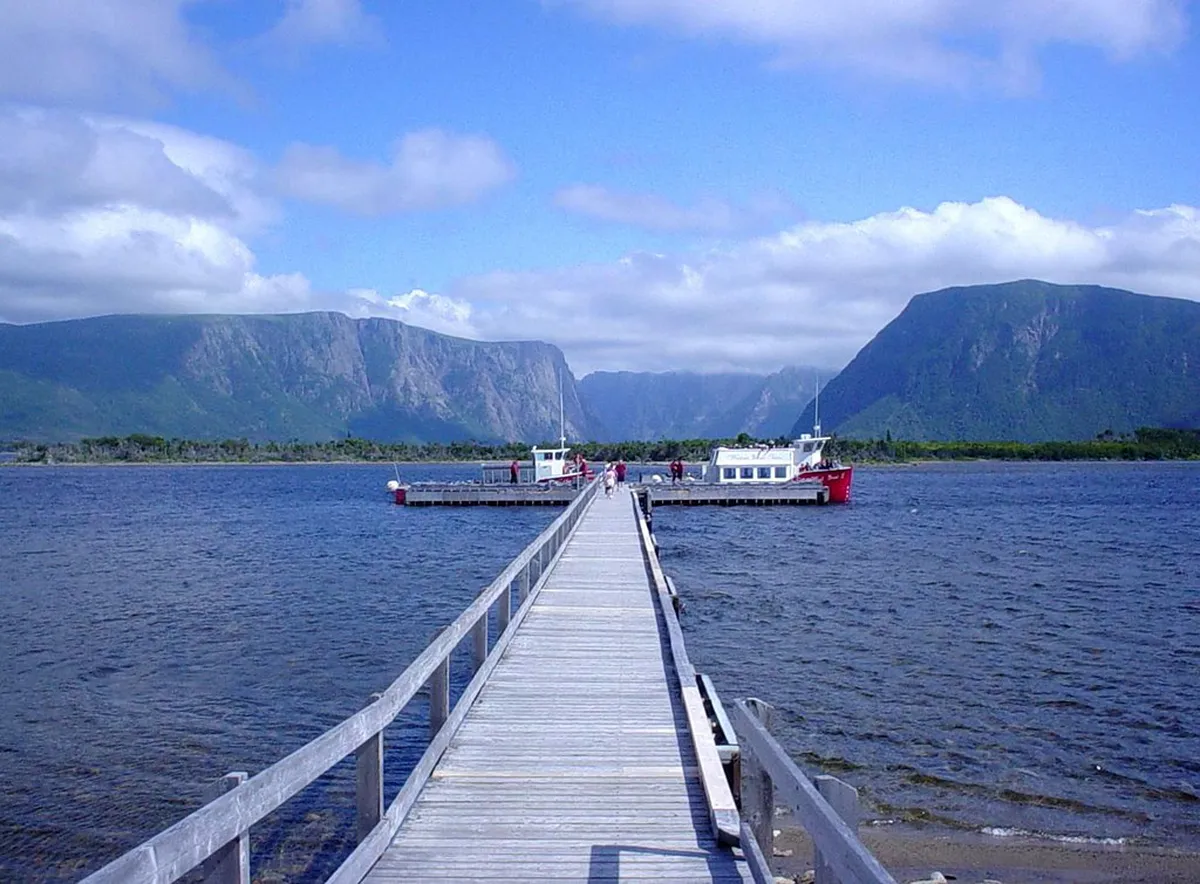 Fondue Cruise on Lake Neuchâtel Winter 2026 Review
