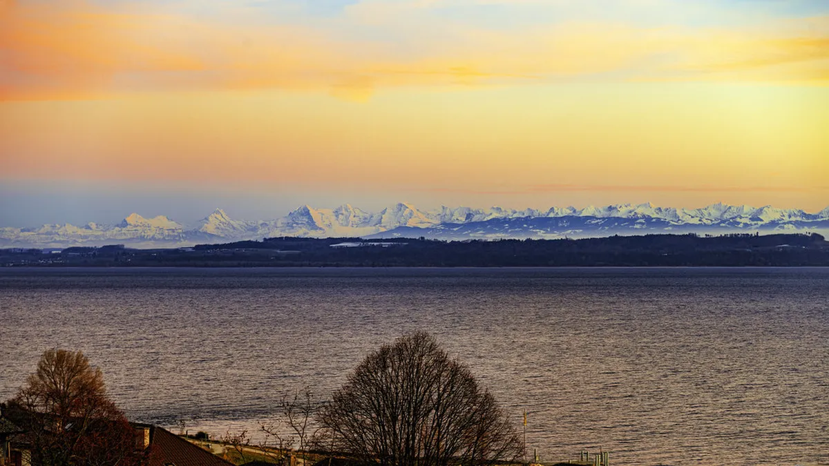 Neuchâtel Winter Hiking Trails: Best 2026 Routes
