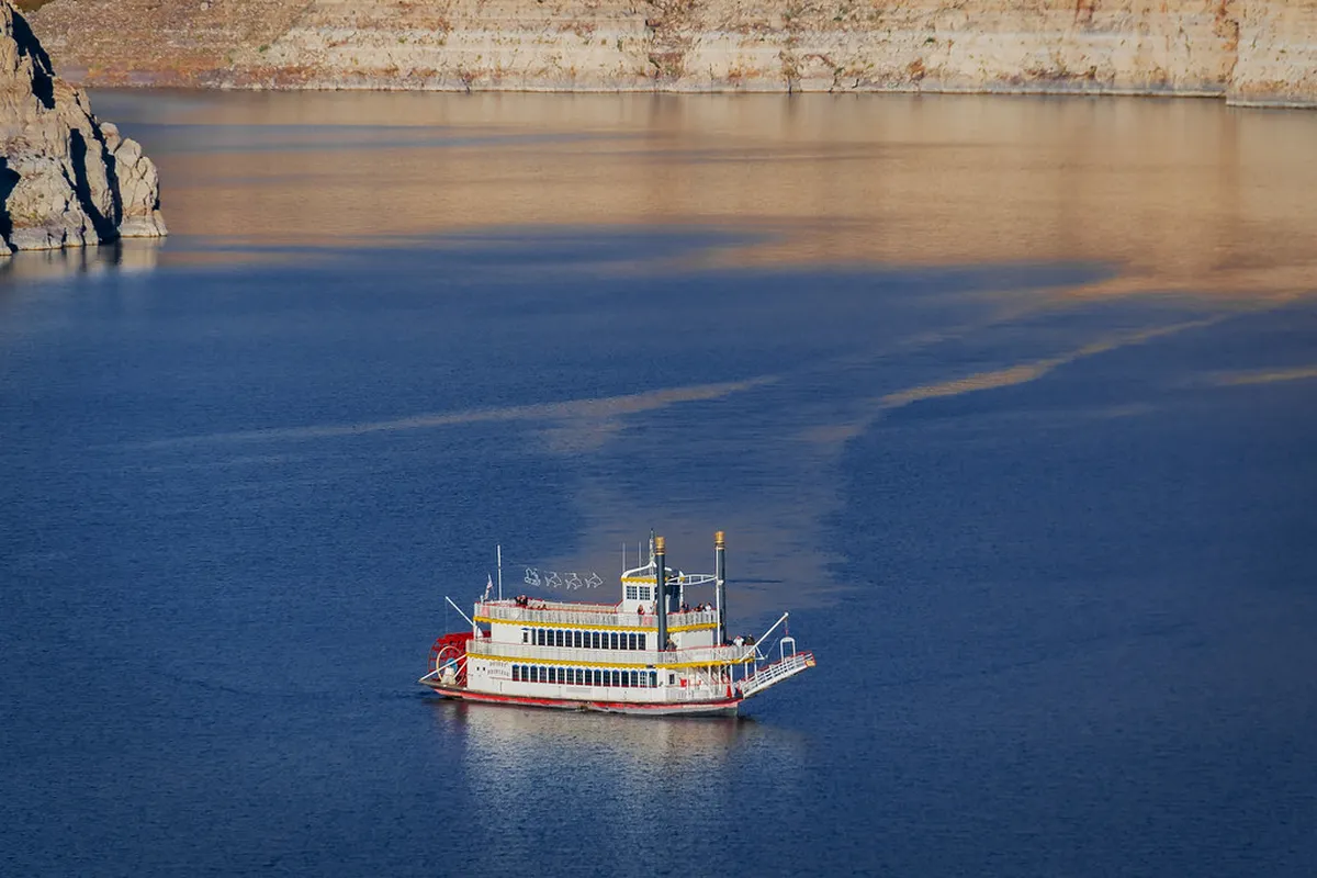 2026 Winter Boat Tour Schedule Lake Neuchâtel