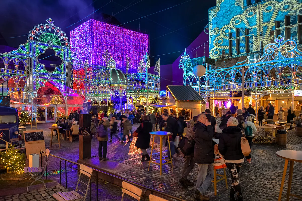 Illuminarium Zürich 2026 Show Duration and Themes